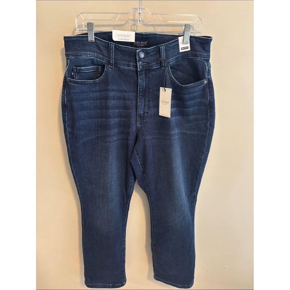 NEW Judy Blue Jeans Womens 14W Plus High Rise Capri Fit Dark Wash Stretch